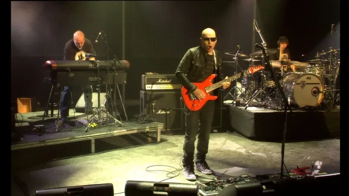 [BD欧美演唱会][Joe Satriani – Satchurated Live in Montreal 2012][BDMV 41.4G][百度网盘]