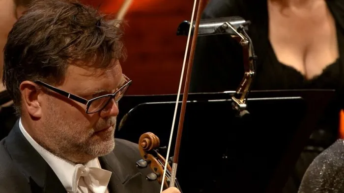 [欧美演唱会][贝多芬交响曲全集 Rafael Frühbeck de Burgos – Beethoven Symphonies 1-9 ][BDMV 3碟][118G][百度网盘]