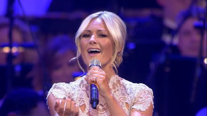 [BD欧美演唱会]海伦·费莎 Helene Fischer – Weihnachten：Live aus der Hofburg Wien 2015[BDMV][39.2G][百度网盘]