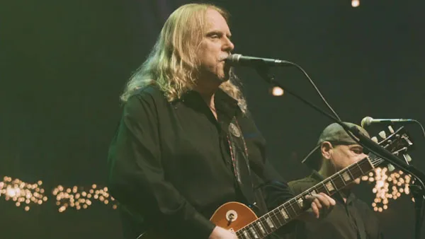 [BD欧美演唱会][Warren Haynes Presents – The Benefit Concert Volume 20 2023][BDMV 2BD][73.7GB][百度网盘]