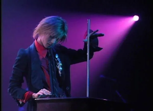 [DVD日本演唱会][Λucifer – Be-Trip Tour 2001][DVD ISO][6.33GB][百度网盘]