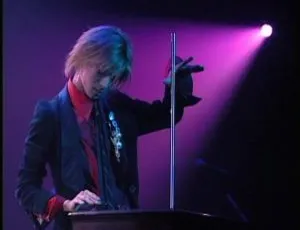 2001 年 Λucifer 日本演唱会 Be-Trip Tour 超清 DVD ISO 资源 6.33GB 百度网盘速存