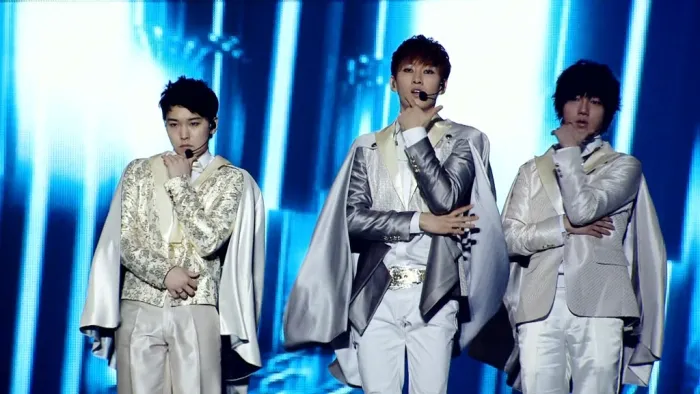 [BD日本演唱会][Super Junior 第四次巡回演唱会 SUPER JUNIOR WORLD TOUR SUPER SHOW4 LIVE in JAPAN 2012][M2TS 五碟][88.05G][百度网盘]