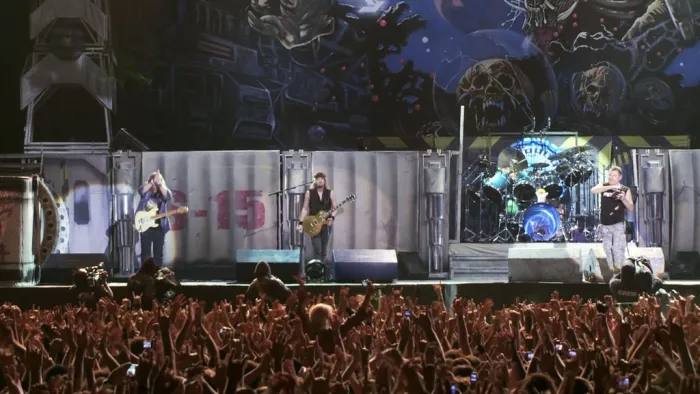 [BD欧美演唱会]铁娘子乐队 Iron Maiden – En Vivo! 2012 1080p Blu-ray AVC DTS-HD MA 5.1[BDMV][46.1G][百度网盘]