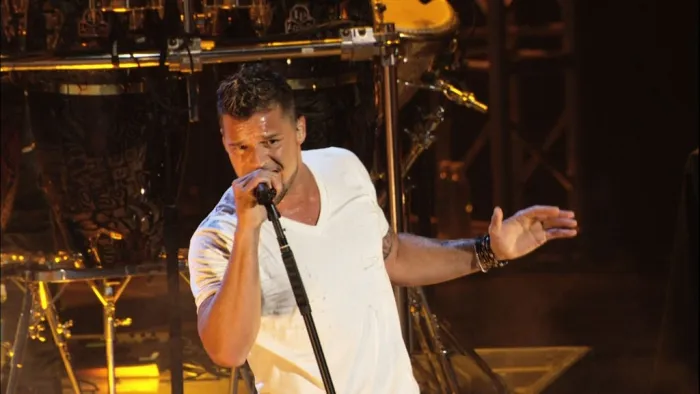 [欧美演唱会][Ricky Martin Live Black ＆ White Tour 2007 Blu-Ray AVC 1080i LPCM5.1 LPCM2.0 DD5.1][ISO][29.4G][百度网盘]