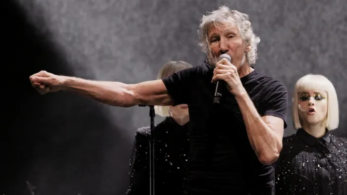 [BD欧美演唱会]Roger Waters [ex. Pink Floyd] – Us + Them 2020[BDMV][41.6G][百度网盘]