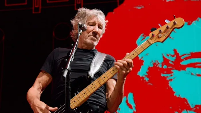[BD欧美演唱会]Roger Waters [ex. Pink Floyd] – Us + Them 2020[BDMV][41.6G][百度网盘]