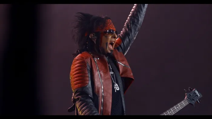 [BD欧美演唱会]Motley Crue – The End – Live in Los Angeles 2016 Blu-ray AVC 1080p LPCM 2.0 DTS-HD MA 5.1[BDMV][35.4G][百度网盘]