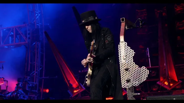 [BD欧美演唱会]Motley Crue – The End – Live in Los Angeles 2016 Blu-ray AVC 1080p LPCM 2.0 DTS-HD MA 5.1[BDMV][35.4G][百度网盘]