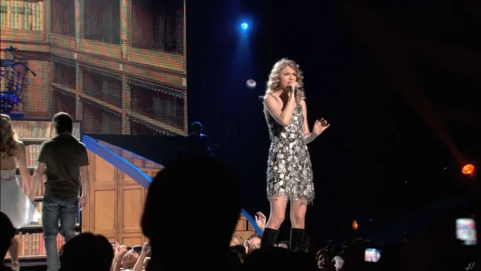 [BD欧美演唱会][泰勒·斯威夫特 2010 无畏之旅 Taylor Swift Journey to Fearless 2010][ISO 38.40G][百度网盘]