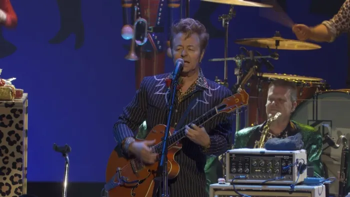 [BD欧美演唱会]The Brian Setzer Orchestra Christmas Rocks! Live 2018 1080i Blu-ray AVC TrueHD 5.1[BDMV][22.1G][百度网盘]