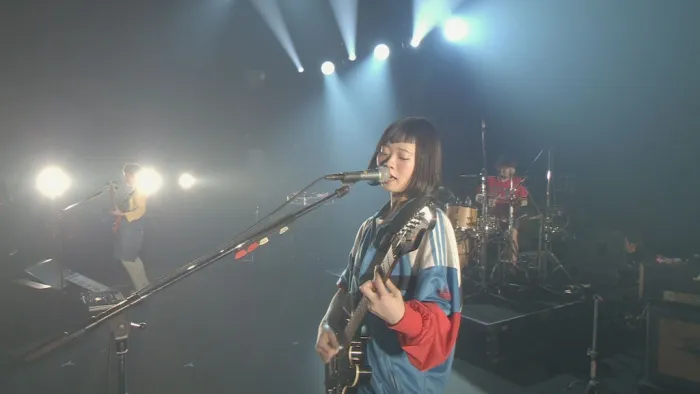 [BD日本演唱会][SHISHAMO – Ashita Metro de Surechigau no wa, Maho no Yona Koi 2017][BDISO][43.9G][百度网盘]