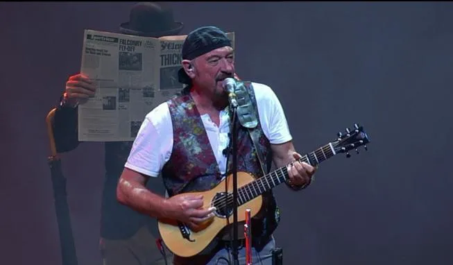 [BD欧美演唱会]杰叟罗图乐团 伊恩·安德森 Thick As A Brick 冰岛现场 Jethro Tull-s Ian Anderson.Thick As A Brick Live In Iceland 2014 [BDMV][44.1G][百度网盘]