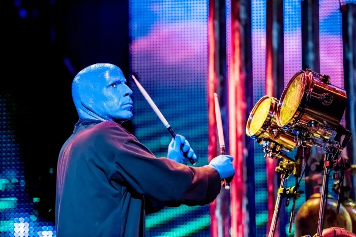 [BD欧美演唱会]蓝人组合超级巡回音乐会Blue Man Group – How to Be a Megastar Live.2008 [ISO][42.1G][百度网盘]