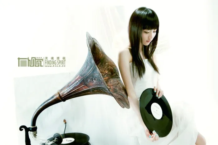 [DVD音乐专辑碟][刘惜君 [惜-君] 2012 DVD+CD][ISO 428MB+WAV分轨][401M][百度网盘]