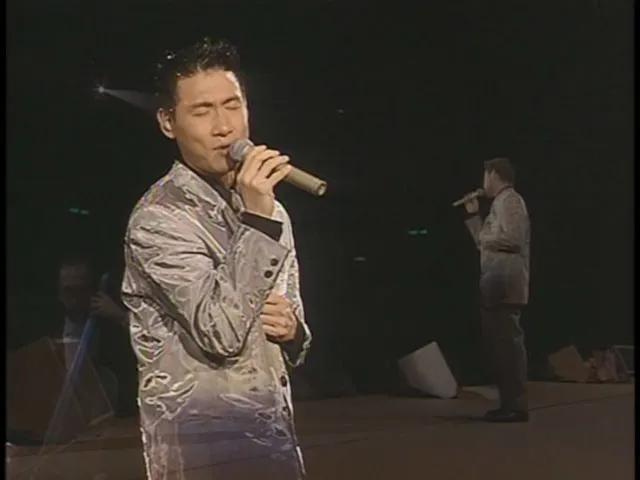 [DVD香港演唱会][张学友 – 爱与交响曲 双视角 卡拉OK][DVD ISO][4.25GB][百度网盘]