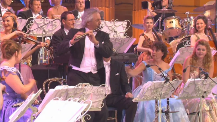 [BD欧美演唱会]安德烈·瑞欧 – 深情维也纳音乐会2006 André Rieu – at Schonbrunn Vienna 2006[BDMV][45.93G][百度网盘]