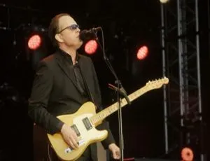 Joe Bonamassa 2018英国蓝调爆炸现场BD欧美演唱会 19.05G百度网盘资源-小文资源网