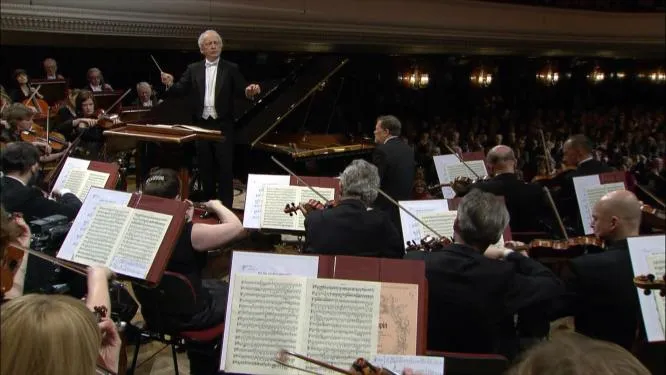[BD欧美演唱会]肖邦：第一第二钢琴协奏曲. Chopin Piano Concertos Warsaw. 2010[BDMV][21.1G][百度网盘]