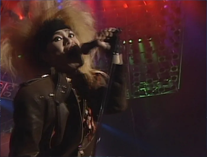 [BD日本演唱会]X VISUAL SHOCK Blu-ray BOX 1989-1992 DISC 4 VISUAL SHOCK Vol.3 刺激2 -梦の中にだけ生きて- [57min][ISO][16.89G][百度网盘]