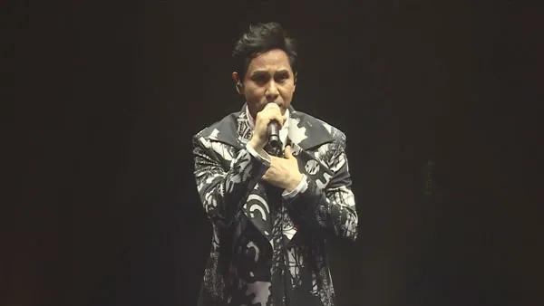 [黄凯芹 – 细听 • 黄凯芹 35周年演唱会2022 Chris Wong Live 2022][Remux MKV][41.3GB][百度网盘]