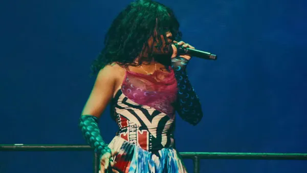[Apple Music Live – SZA 2024][HDTV MKV][4.23GB][百度网盘]