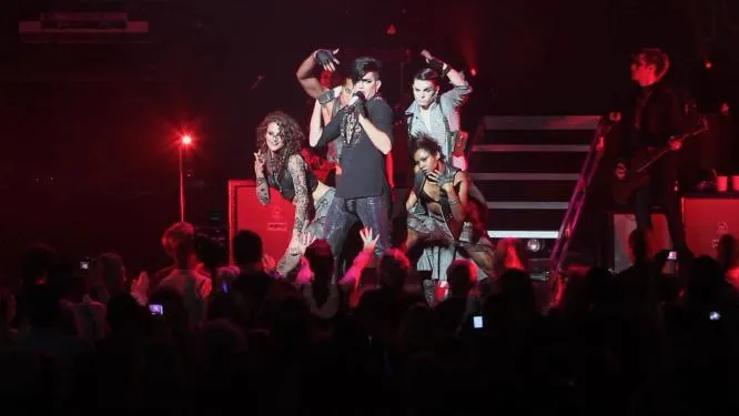 [BD欧美演唱会]亚当·兰伯特 华丽国度 首次世界巡回演唱会. Adam Lambert.Glam Nation Live 2010[BDMV][21.5G][百度网盘]