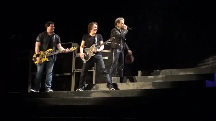 [BD欧美演唱会][范·海伦 Van Halen 2012-04-01 Rosemont blu-ray][BDMV][22.9G][百度网盘]