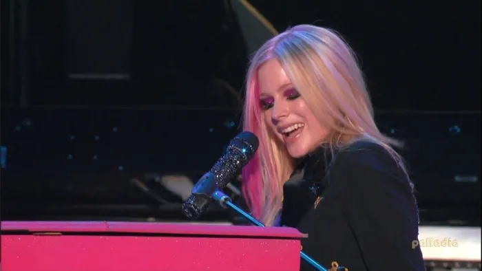 [BD欧美演唱会][艾薇儿 美丽坏东西 加拿大世界巡回演唱会 Avril Lavigne：The Best Damn Tour – Live in Toronto 2008][BDISO][4.17G][百度网盘]