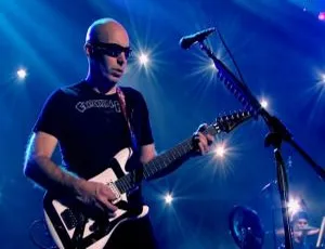 Chickenfoot 2010 欧美演唱会超燃现场：Get Your Buzz On，BDrip MKV 12.2G 百度网盘资源-小文资源网