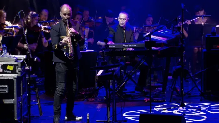 [BD欧美演唱会][Steve Hackett – Genesis Revisited Band and Orchestra Live at the Royal Festival Hall 2019][BDMV][32.1][百度网盘]