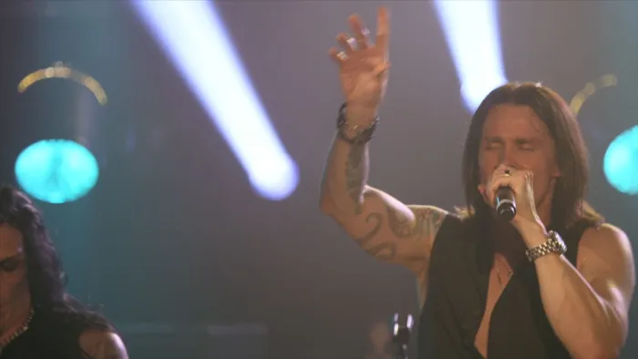 [BD欧美演唱会][Slash Featuring Myles Kennedy & The Conspirators – Live At The Roxy 2015][BDMV][25.5G][百度网盘]