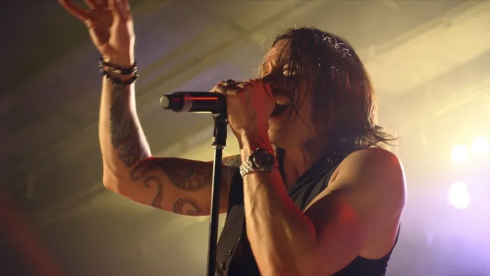 [BD欧美演唱会][Slash Featuring Myles Kennedy & The Conspirators – Live At The Roxy 2015][BDMV][25.5G][百度网盘]