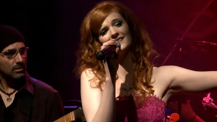 [BD欧美演唱会]Karnataka – New Light： Live In Concertt 2012[BDMV][20.3G][百度网盘]