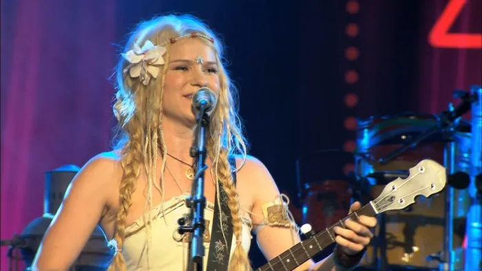 [BD欧美演唱会]Katzenjammer – A Kiss Before You Go – Live in Hamburg 2012[BDMV][33G][百度网盘]