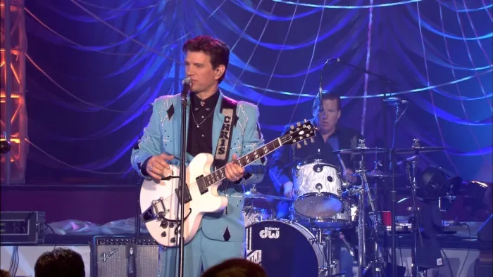 [BD欧美演唱会][克里斯·艾塞克 Chris Isaak Live in Concert and Greatest Hits Live Concert 2003][BDMV][33.3G][百度网盘]
