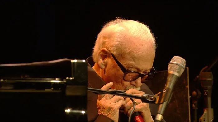 [BD欧美演唱会]托兹·席尔曼斯 Toots Thielemans – Live at le Chapiteau Opera de Liege, May 17, 2012[BDMV][15.9GB][百度网盘]