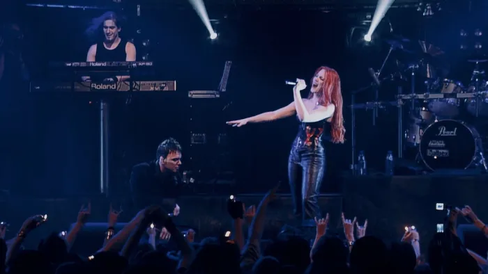[BD欧美演唱会]黯黑史诗 Epica – Live At Paradiso 2022[BDMV][26.4G][百度网盘]