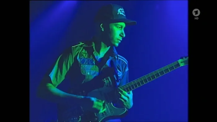 [BD欧美演唱会]Rage Against The Machine – 2000-02-04 – Philipshalle, Düsseldorf, Germany – Blu-ray[BDMV][11.9G][百度网盘]