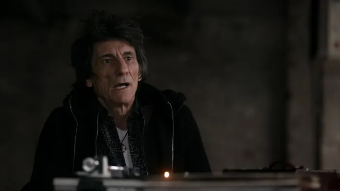 [BD欧美演唱会]Ronnie Wood – Somebody Up There Likes Me 2020[BDMV][31.3G][百度网盘]