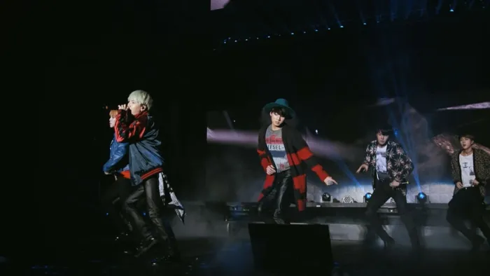 [BD日本演唱会][防弾少年团 방탄소년단 – 2015 BTS LIVE 花様年华 on stage ~Japan Edition~ at YOKOHAMA ARENA 2016][BDMV][43.7GB][百度网盘]