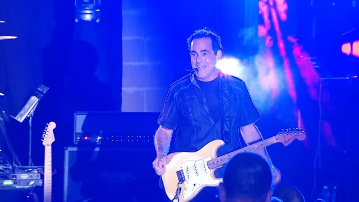 [BD欧美演唱会][Neal Morse – Morsefest! 2015][2017][BDMV][44.6G][百度网盘]