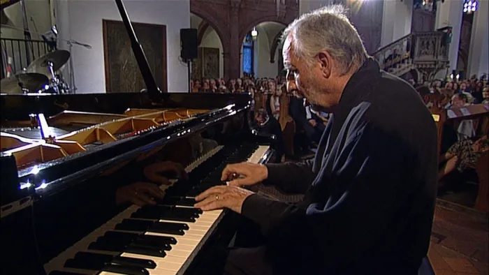 [BD欧美演唱会][Jacques Loussier Trio play Bach… and more 2004][2014][BDMV][20G][百度网盘]