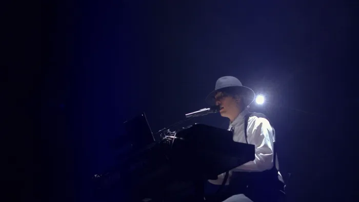 [BD日本演唱会][RADWIMPS – FOREVER DAZE 15th Anniversary Box 附属BD 初回限定盘][BDMV][50.3G][百度网盘]
