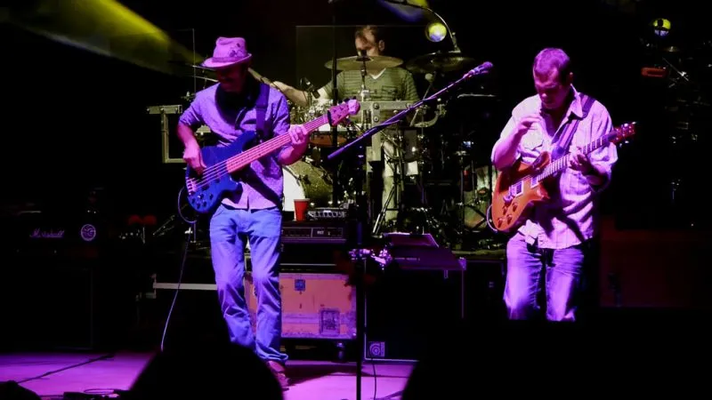 [BD欧美演唱会][Umphrey s McGee TourGigs Collection – Red Rocks Amphitheatre Morrison CO 09.14.2012][BDMV][23.2G][百度网盘]