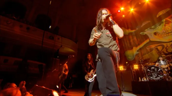 [BD欧美演唱会][Slash feat. Myles Kennedy Live Made In Stoke 2011][BDMV][38.3G][百度网盘]