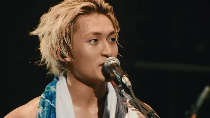 [BD日本演唱会][One Ok Rock组合 2015 35xxxv Japan Tour 巡回演唱会埼玉站+纪录片][BDMV][50.8G][百度网盘]