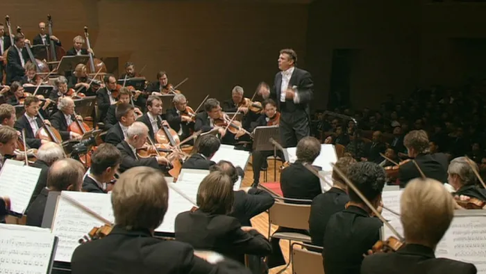 [BD欧美演唱会][柏林爱乐乐团 Berliner Philharmoniker In Tokyo 2000 1080i Blu-ray AVC LPCM 2.0][BDMV][22GB][百度网盘]