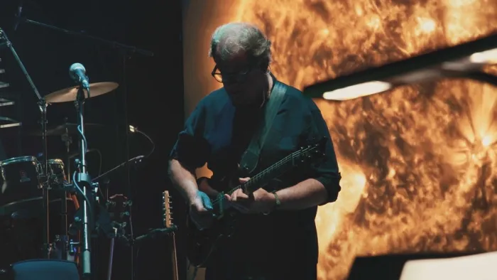 [BD欧美演唱会][麦克·欧菲尔德 Mike Oldfield – The Tubular Bells 50th Anniversary Tour Live At The Royal Festival Hall 2022][BDMV 2BD][43.2GB][百度网盘]