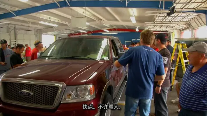 纪录片《标废车拼现金 Dallas Car Sharks》[1080P][第1季共10集 英语中字][百度网盘]